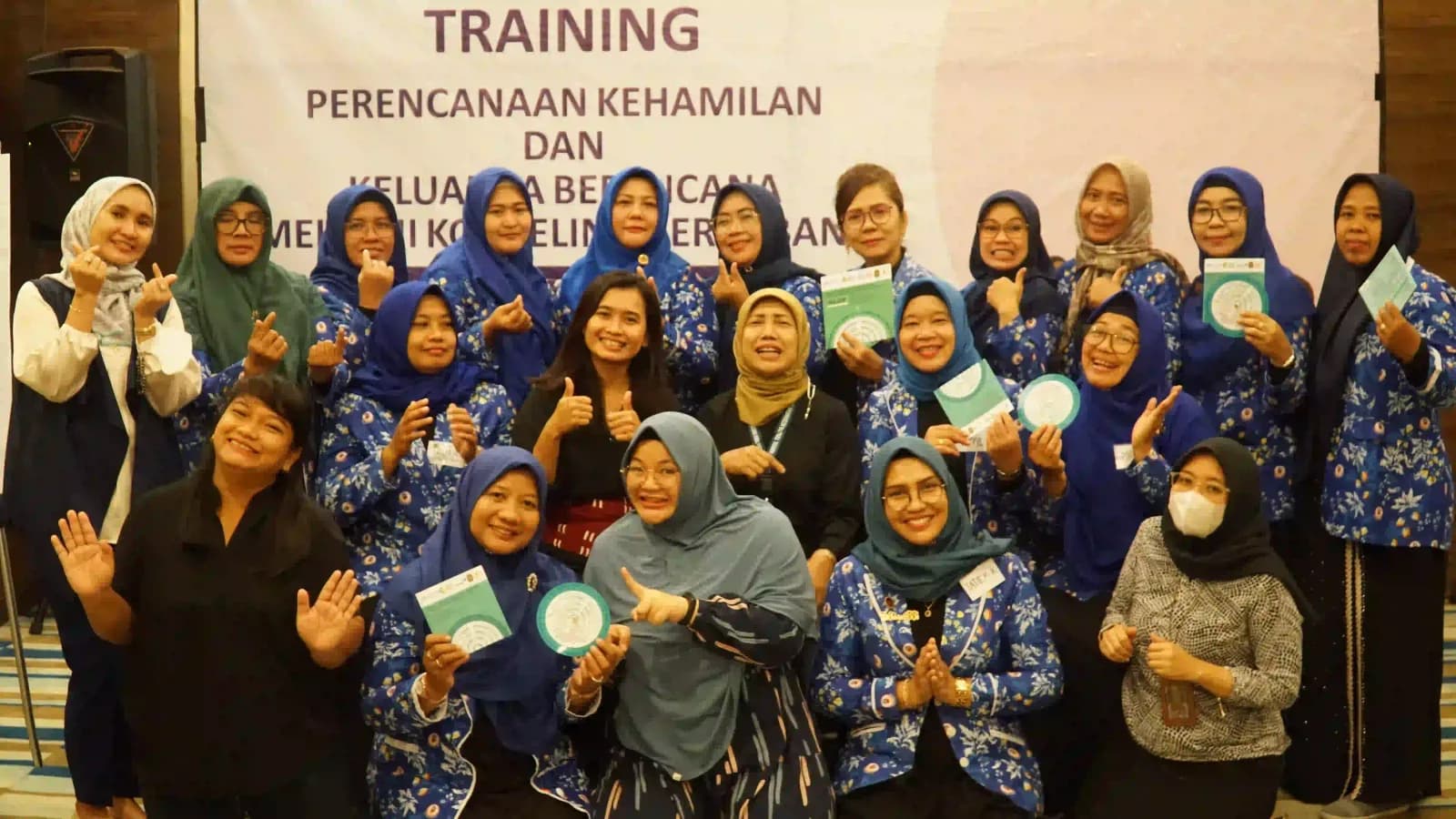 Community training participants at a Kalayudha program